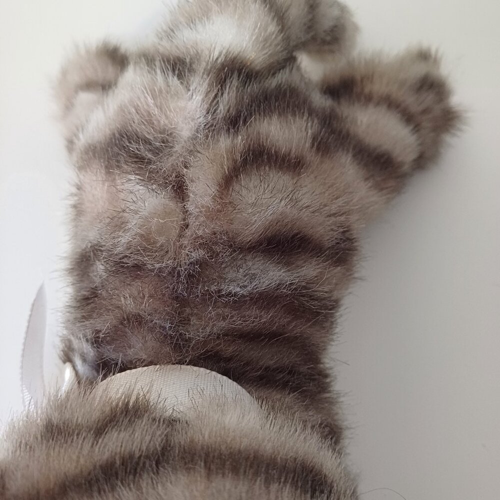 The Bearington Collection Realistic Grey Stripped Laying Tabby Bow Kitty Cat 9'' - Picture 12 of 14